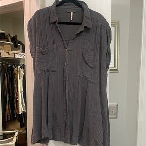 Free People short sleeved button down relaxes fit casual tunic size L
